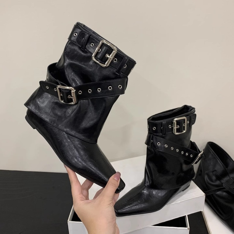 Сапоги на низком каблуке с пря – обзор и цена Soft Sole Booties